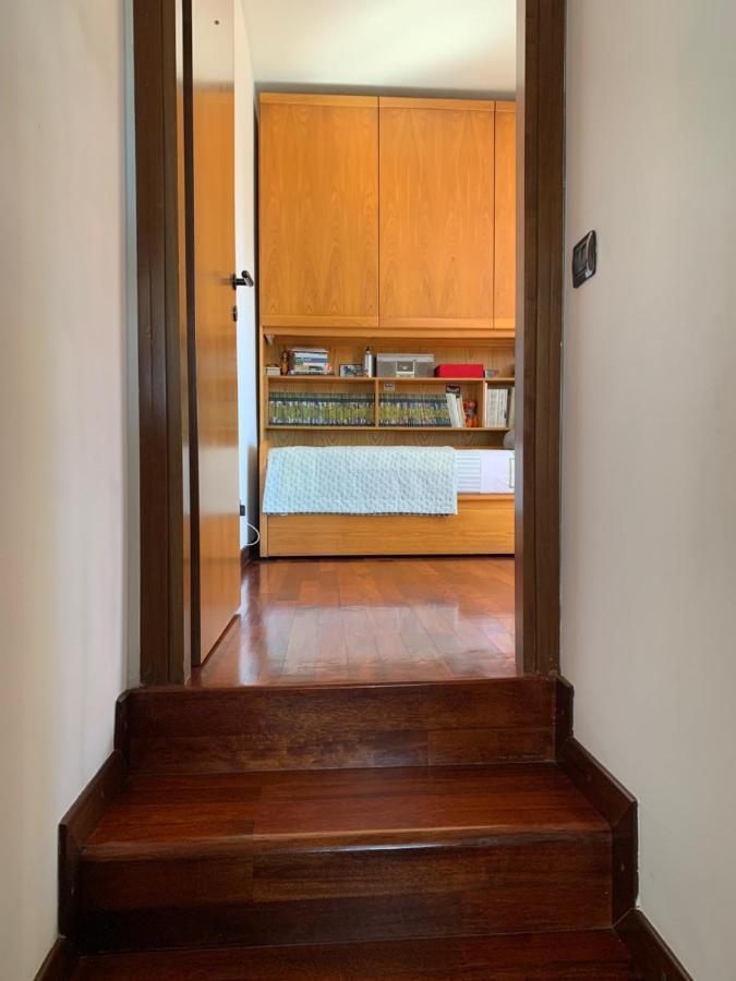 Near Como, Charming Apartment With Fireplace Grandate Ngoại thất bức ảnh