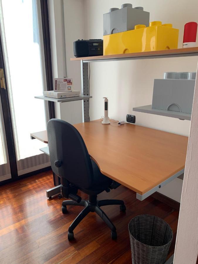 Near Como, Charming Apartment With Fireplace Grandate Ngoại thất bức ảnh